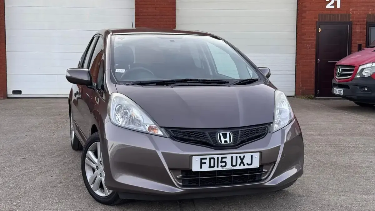 Używany Honda Jazz ES 2015 Brązowy Hatchback
