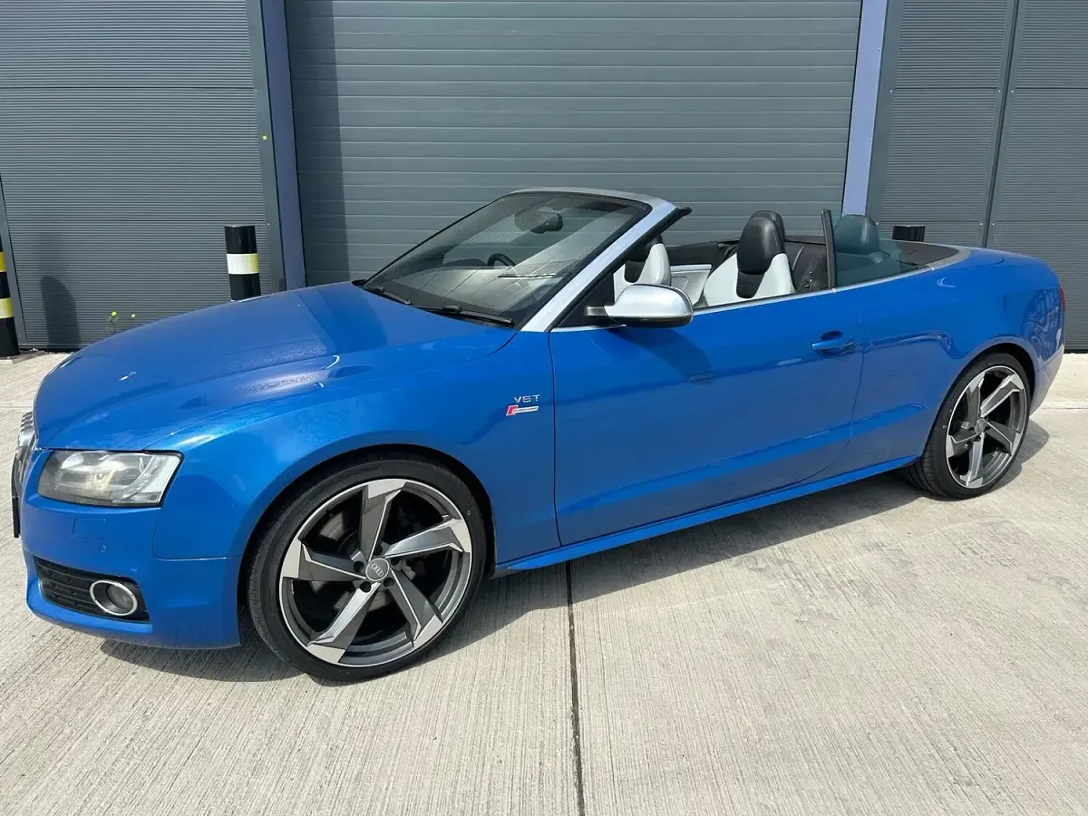 Used Audi A5 Comfort 272 HP (200 kW) 2011 Blue Coupe