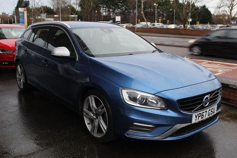 Used Volvo V60 R-Design 190 HP (139 kW) 2017 Blue Estate