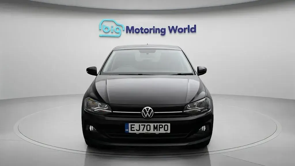 Usado VW Polo Match 80 CV (58 kW) 2020 Negro Utilitario