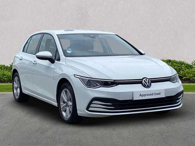Used 2022 VW Golf VIII | £17,496 (Good price) - Image 1/4