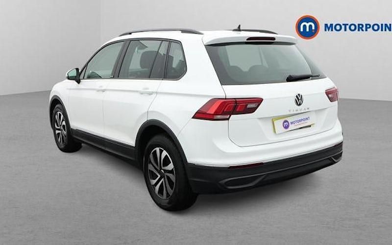 Used VW Tiguan Active 150 HP (110 kW) 2021 White SUV