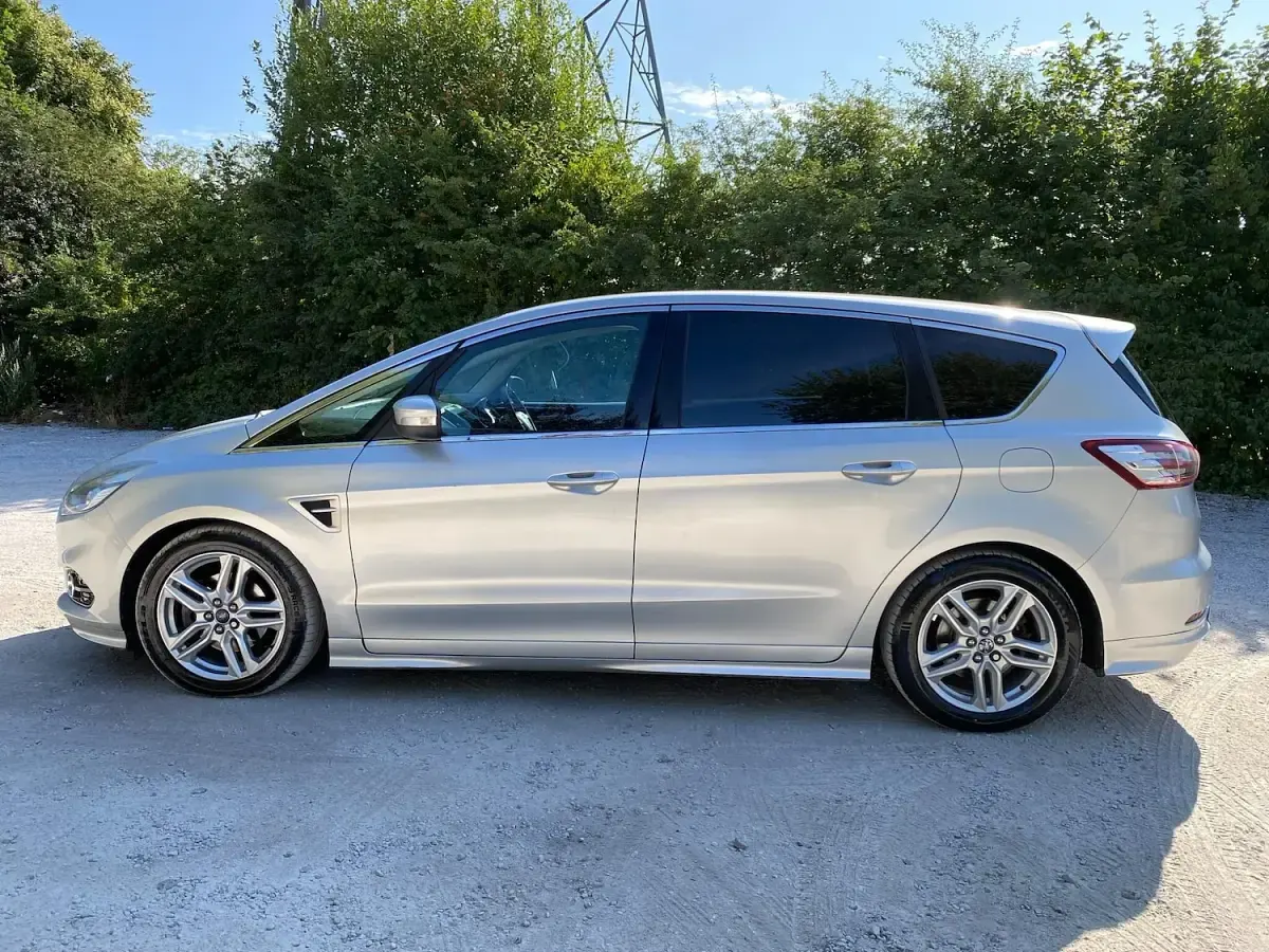 Used Ford S-MAX Sport 180 HP (132 kW) 2016 Silver MPV