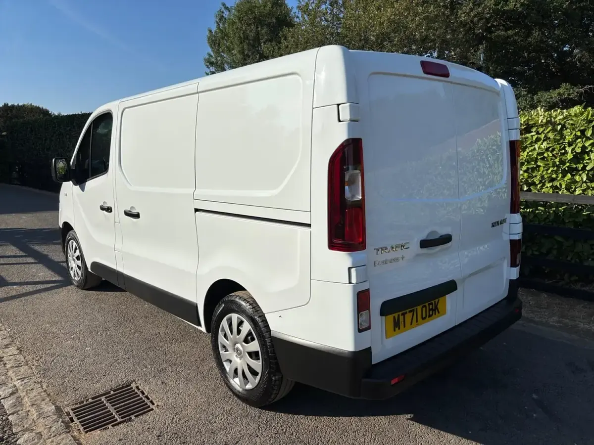 Used Renault Trafic Business 2021 White MPV