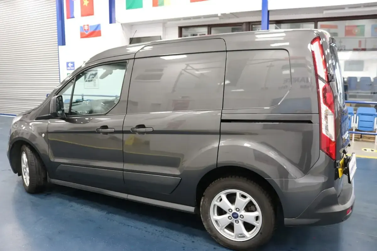 Used Ford Transit Connect Limited 120 HP (88 kW) 2018 Grey MPV
