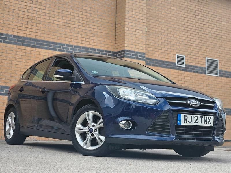 Blue Used 2012 Ford Focus Zetec Hatchback | £1,500 - Image 1/4