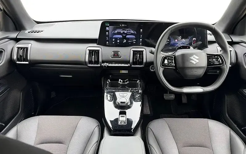 New Suzuki e-Vitara 135 kW (184 HP) 2025 White SUV