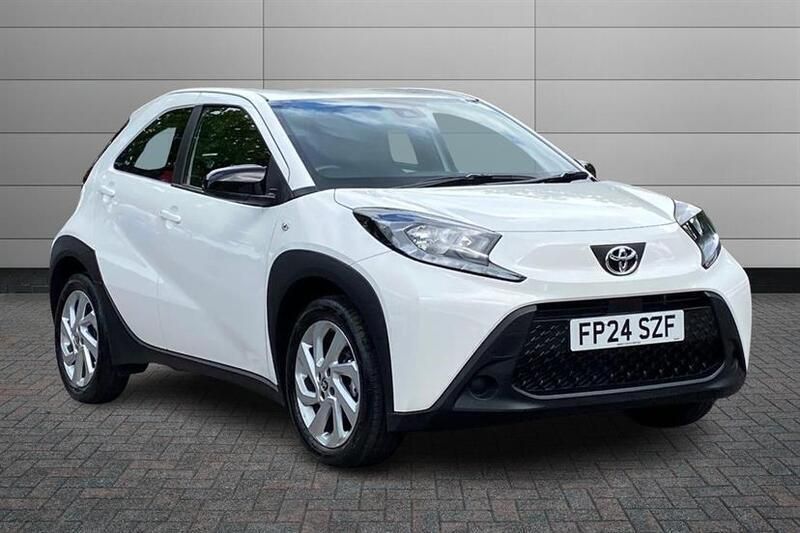 White Used 2024 Toyota Aygo PURE Hatchback | £13,250 (Fair price) - Image 1/3