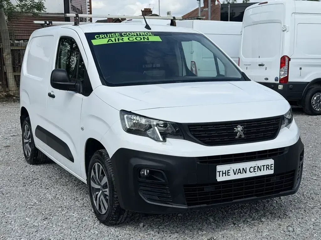 Used Peugeot Partner 131 HP (96 kW) 2021 White MPV