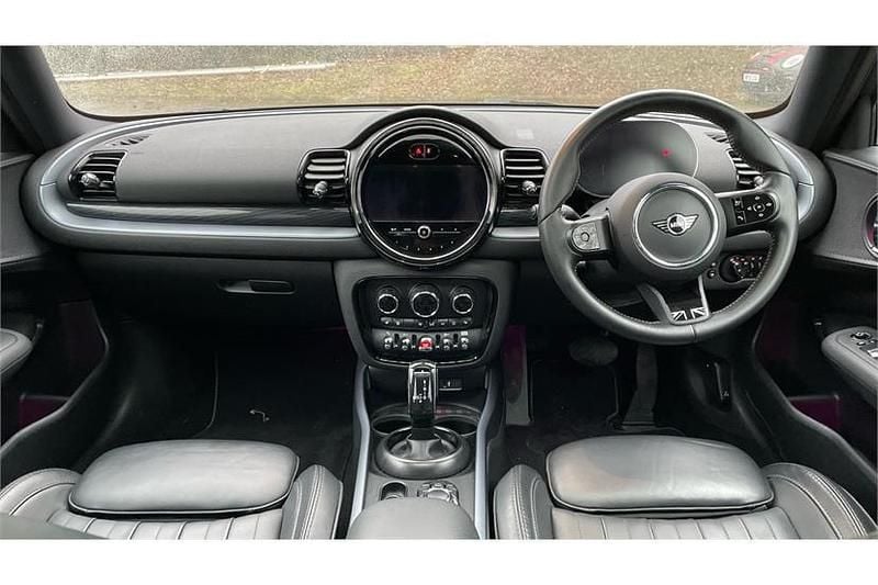Used Mini Cooper Clubman Exclusive 136 HP (100 kW) 2023 Black Estate