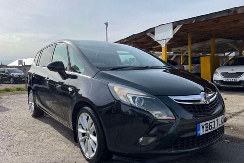Used Vauxhall Zafira Tourer Elite 165 HP (121 kW) 2014 MPV