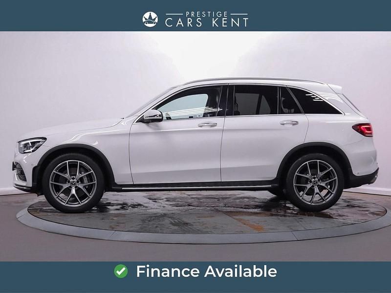 Used Mercedes GLC300 AMG Line Premium 2021 White Estate