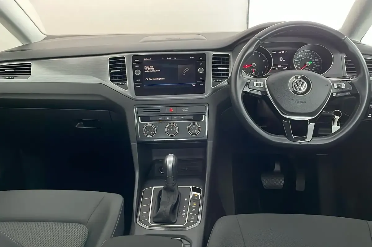 Used VW Golf Sportsvan SE 130 HP (95 kW) 2018 Grey MPV