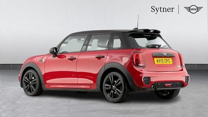 Used Mini Cooper Sport 136 HP (100 kW) 2019 Chili red Hatchback