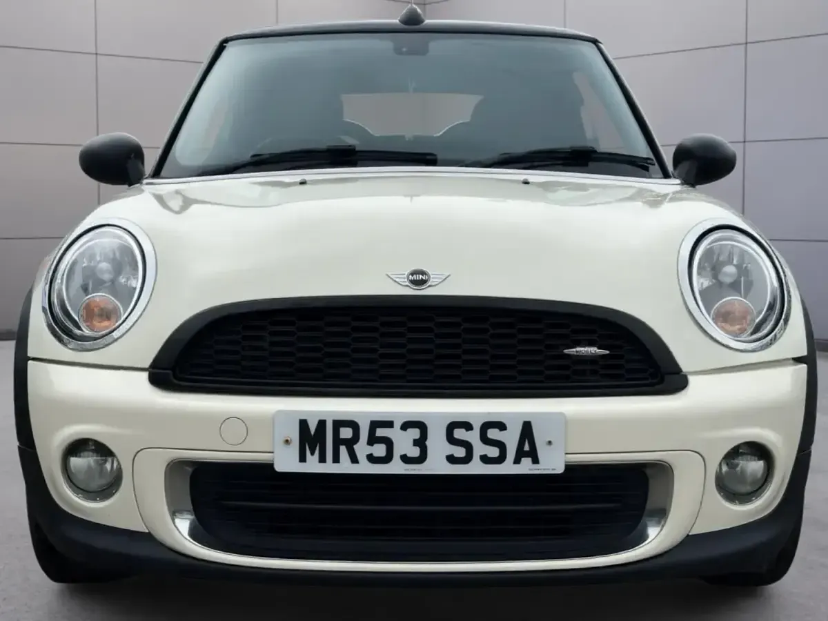Used Mini ONE 98 HP (72 kW) 2013 White Hatchback