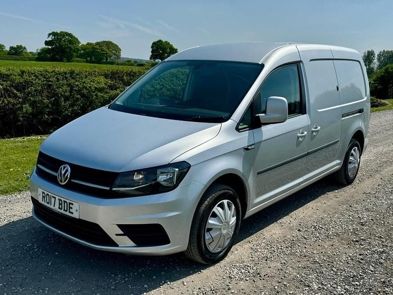 Silver Used 2017 VW Caddy Maxi Trendline MPV | £8,950 (Super price) - Image 1/4