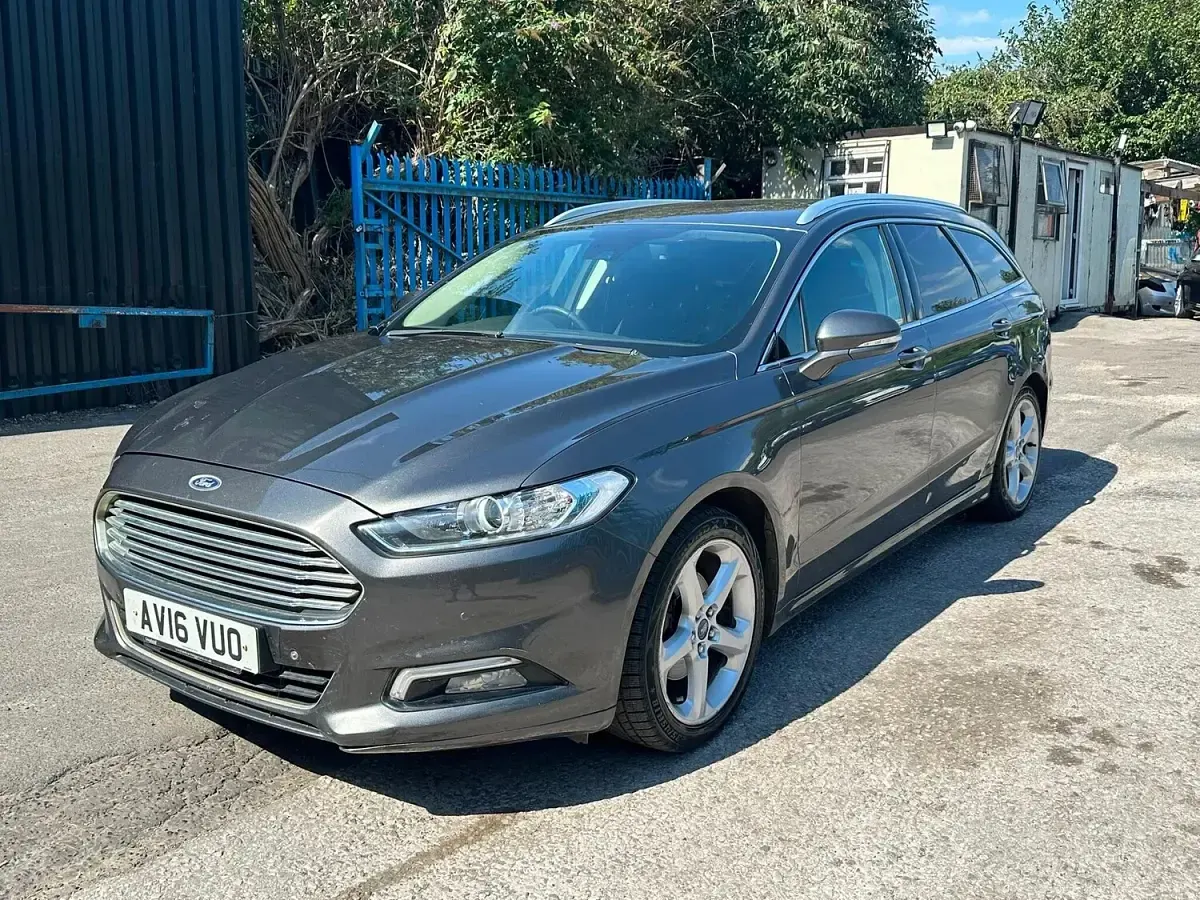 Used Ford Mondeo Titanium 2016 Grey Estate