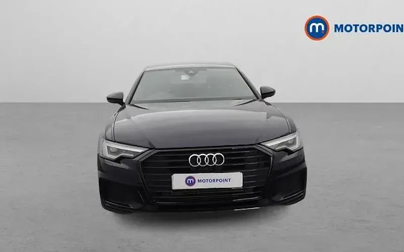 Usado Audi A6 Black Edition 204 HP (150 kW) 2021 Azul Sedan
