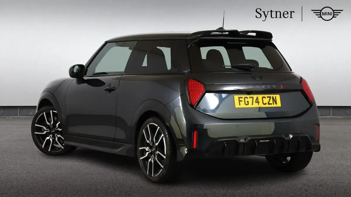 Used Mini Cooper S Hatch 201 HP (147 kW) 2024 Grey Hatchback