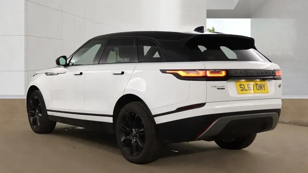 Used Land Rover Range Rover Velar S 177 HP (130 kW) 2017 White SUV