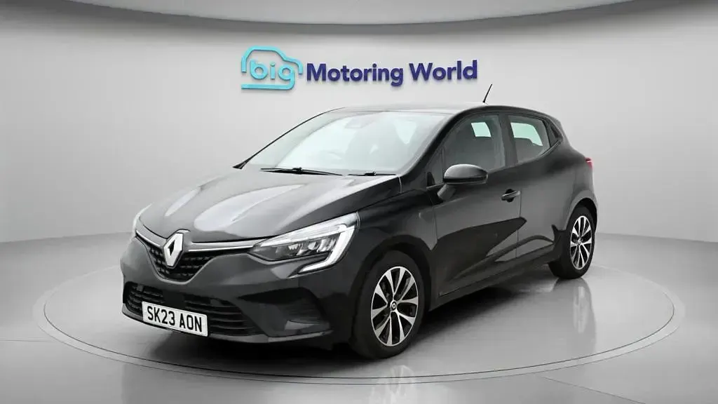Used Renault Clio Evolution 90 HP (66 kW) 2023 Black Hatchback