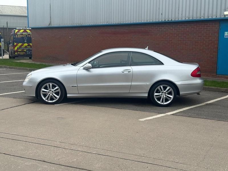Used Mercedes CLK220 Avantgarde 2007 Silver Coupe