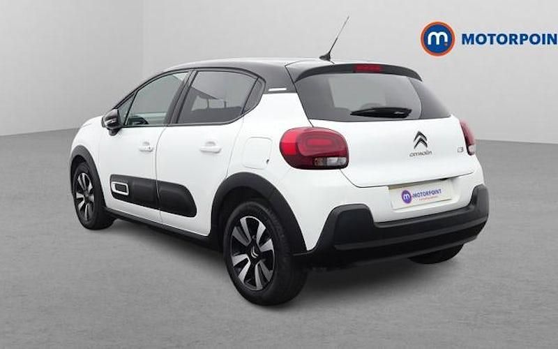 Used Citroën C3 PureTech 83 HP (61 kW) 2024 White Hatchback