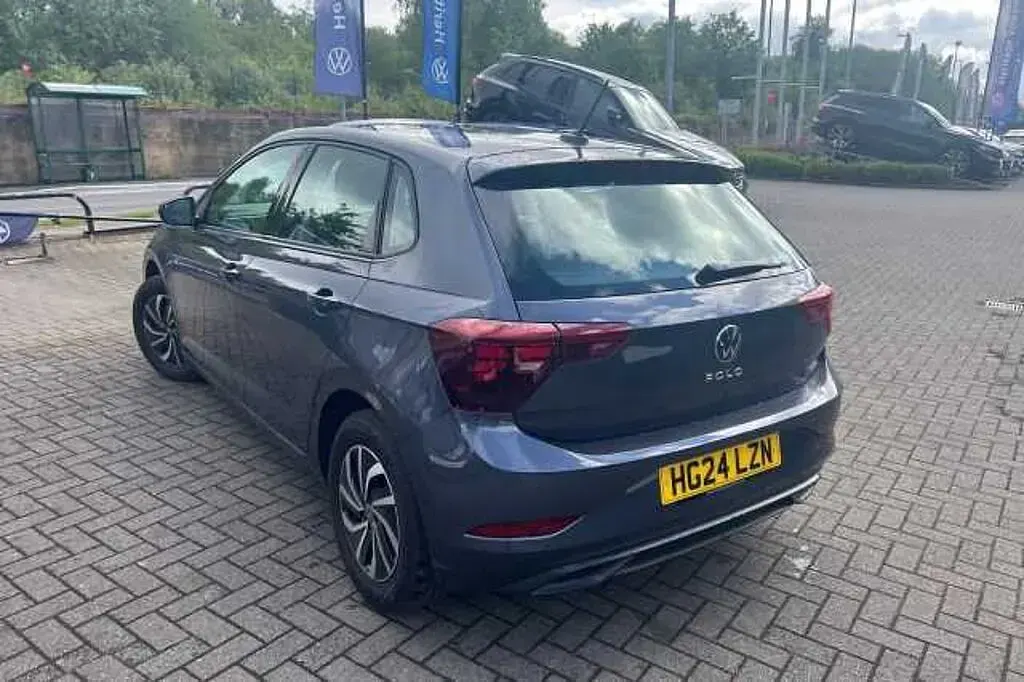 Used VW Polo 95 HP (69 kW) 2024 Hatchback