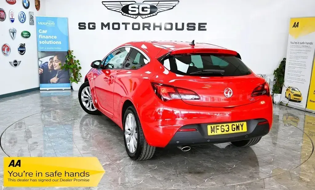 Used Vauxhall Astra GTC SRi 2013 Red Hatchback