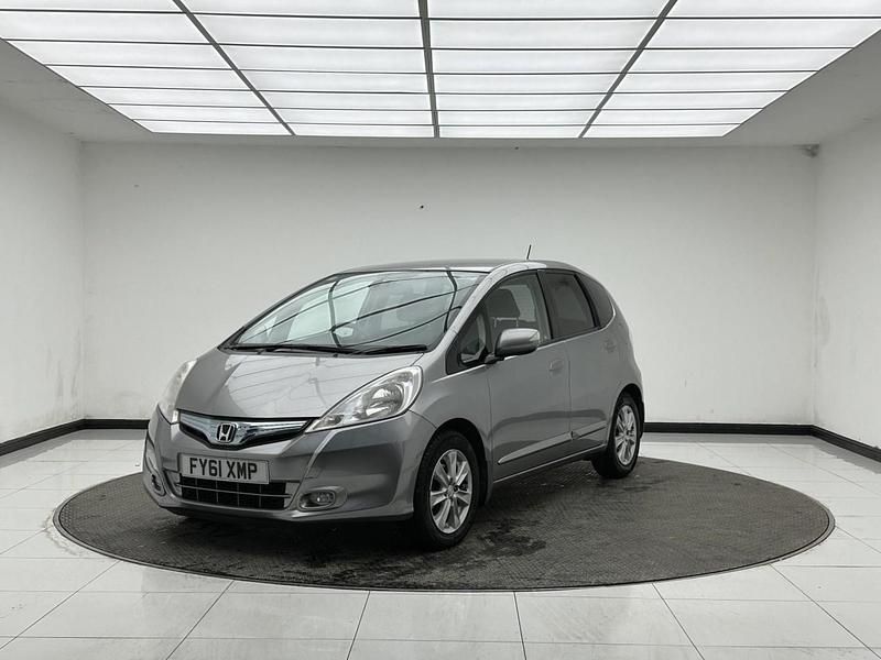 Second-hand Honda Jazz Hybrid 102 CP (75 kW) 2011 Argintiu Hatchback