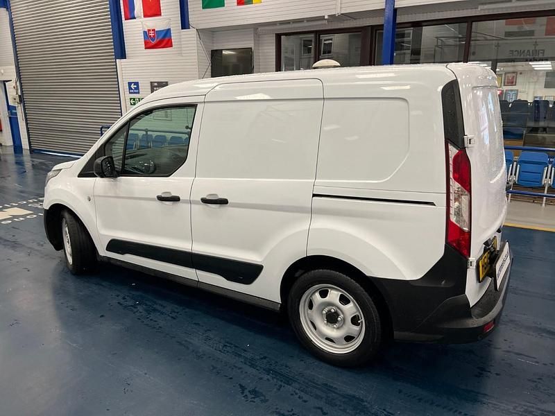 Usado Ford Transit Connect 100 HP (73 kW) 2019 Branco Monovolume