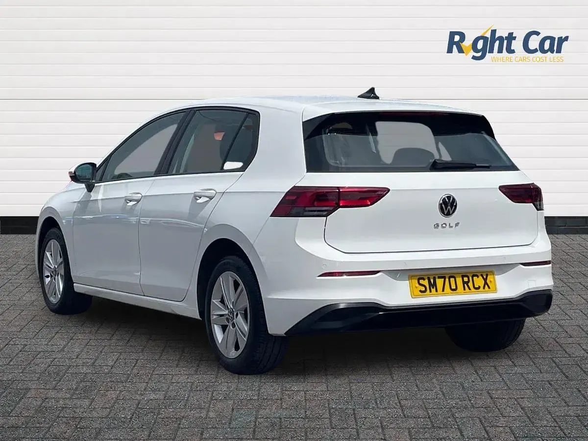 Used VW Golf VII Life 110 HP (80 kW) 2021 White Hatchback