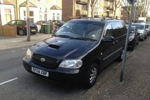 Used 2004 Kia Sedona MPV | £1,750 - Image 1/4