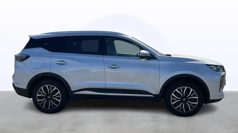Used Chery Tiggo 7 204 HP (150 kW) 2025 Metallic  lunar silver SUV