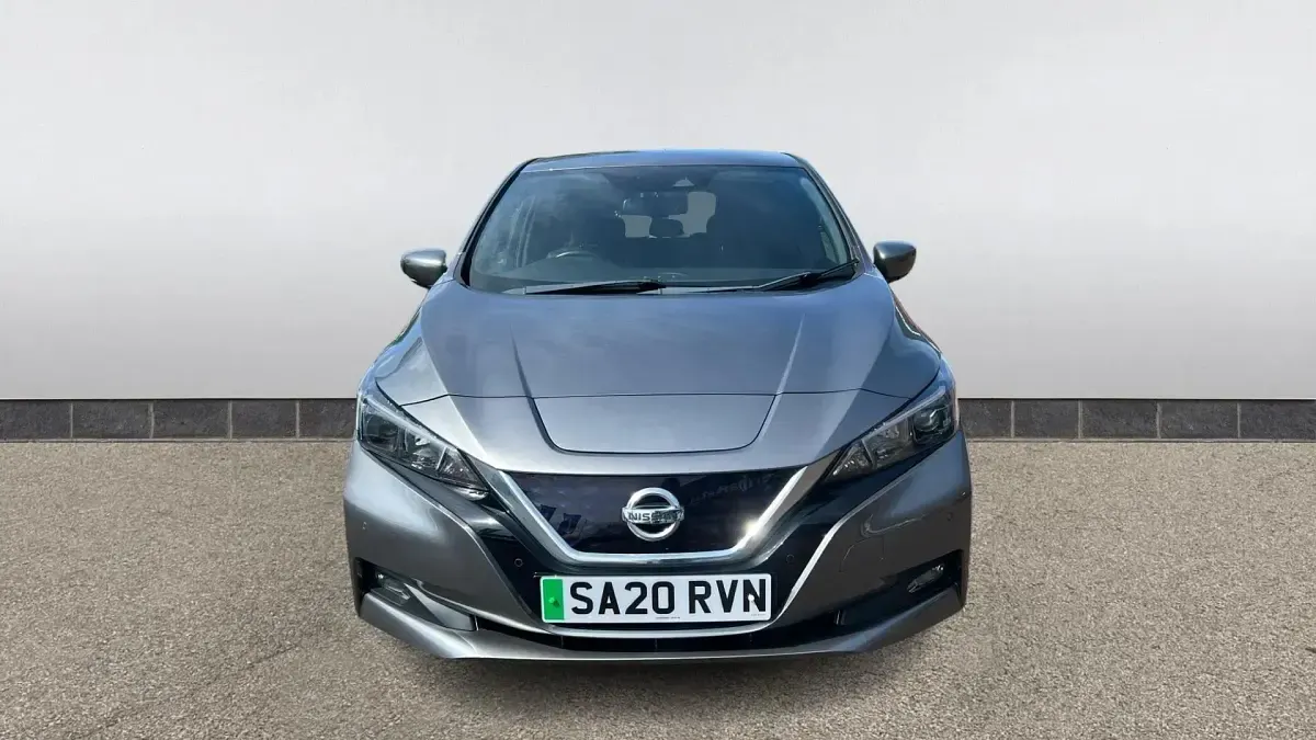 Second-hand Nissan Leaf N-Connecta 110 kW (150 CP) 2020 Gri Hatchback