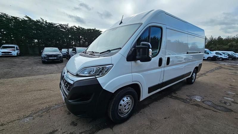 Used Citroën Relay 140 HP (102 kW) 2021 White Van