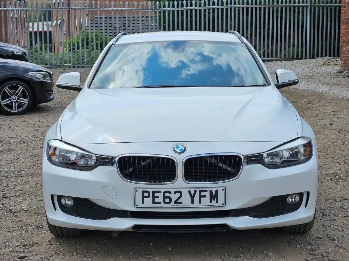 Used BMW 320 Performance 184 HP (135 kW) 2012 White Estate