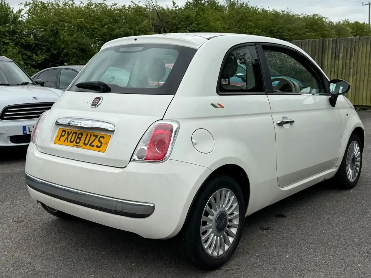 Used Fiat 500 Pop 69 HP (50 kW) 2008 White Hatchback