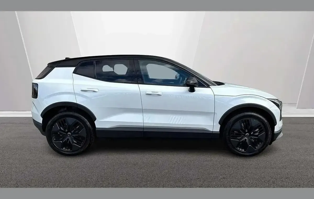 Used Volvo EX30 Ultra 314 kW (428 HP) 2026 White SUV