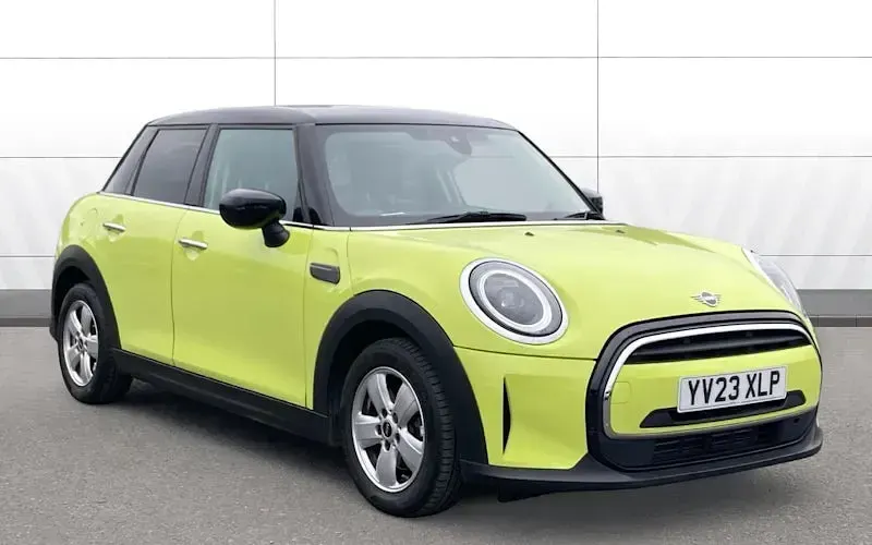 Used Mini Cooper Classic 156 HP (114 kW) 2022 Hatchback