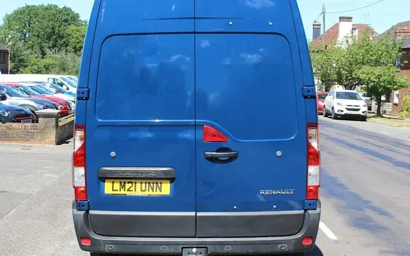 Used Renault Master Business 135 HP (99 kW) 2021 Blue MPV