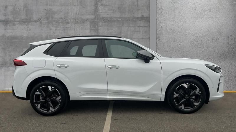 Used Cupra Terramar 150 HP (110 kW) 2025 Glacial white SUV