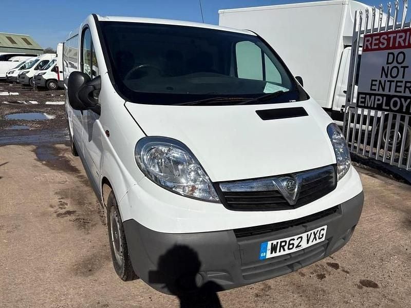 Used Vauxhall Vivaro 90 HP (66 kW) 2012 White MPV