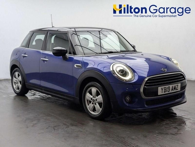 Used Mini Cooper Classic 136 HP (100 kW) 2019 Blue Hatchback