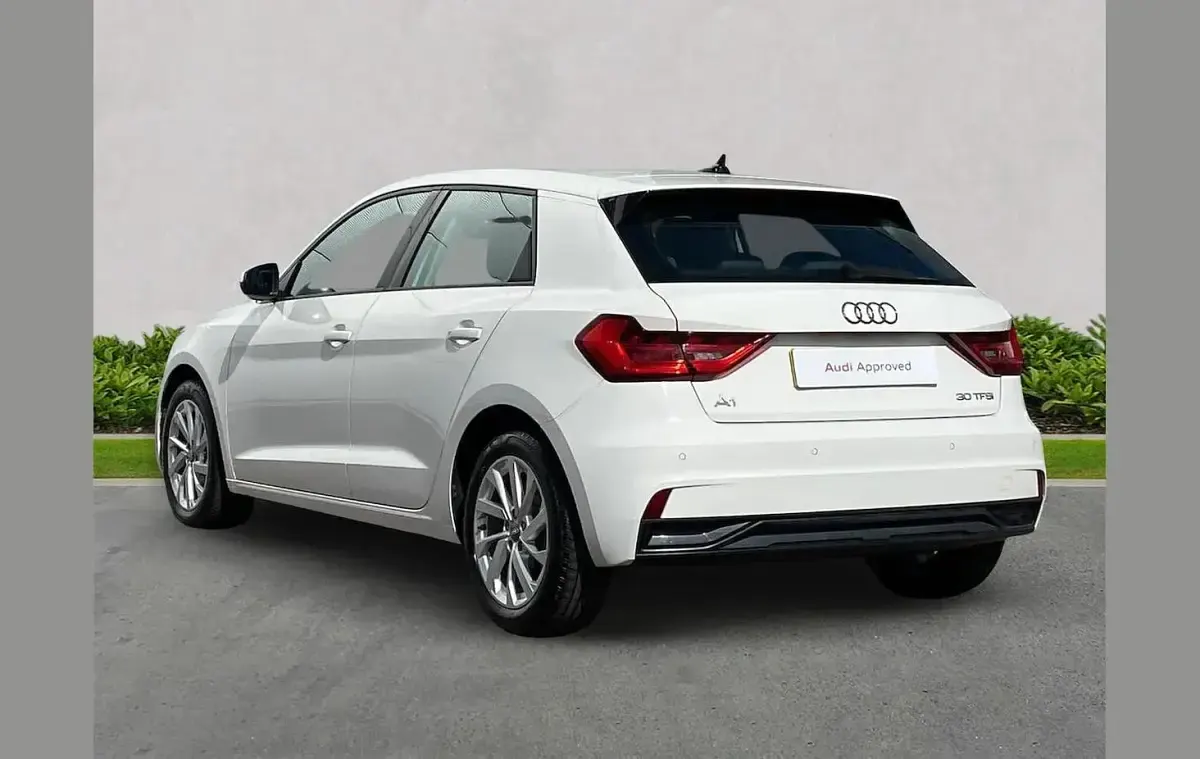 Używany Audi A1 Sport 116 KM (85 kW) 2019 Biały SUV