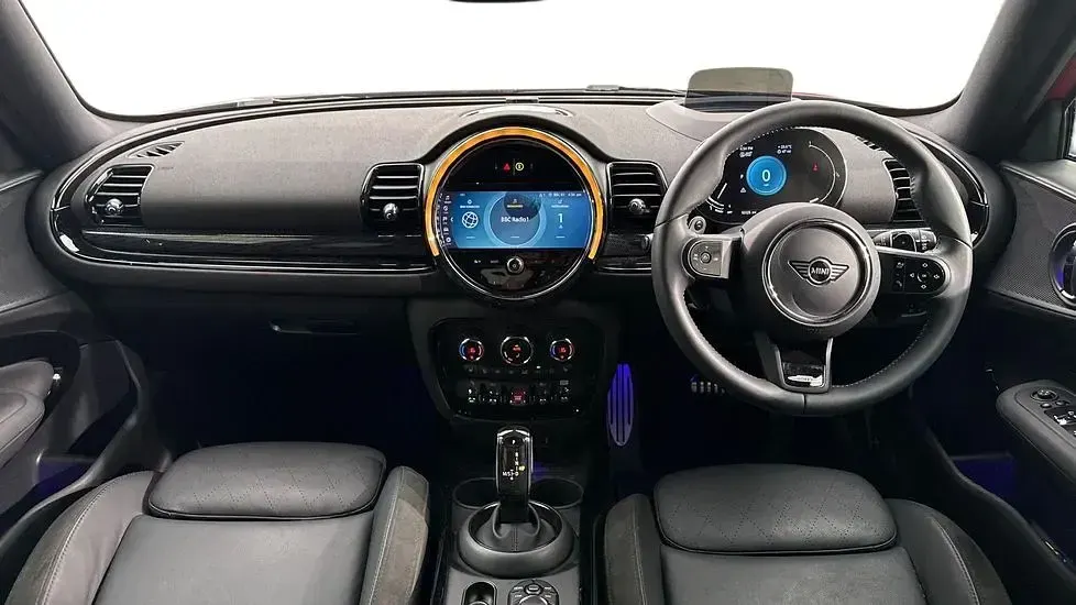 Used Mini Cooper S Clubman Sport 176 HP (129 kW) 2022 Red Estate