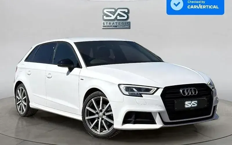 Usado Audi A3 Sportback Black Edition 150 HP (110 kW) 2019 Citadino