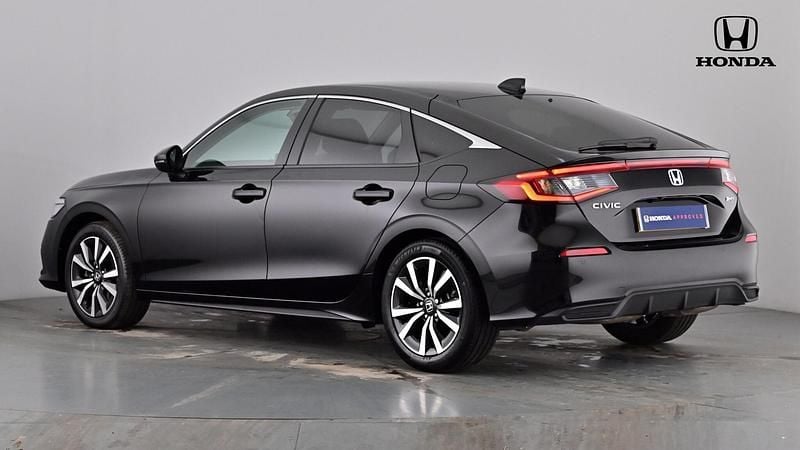 Used Honda Civic Elegance 143 HP (105 kW) 2025 Crystal black Hatchback