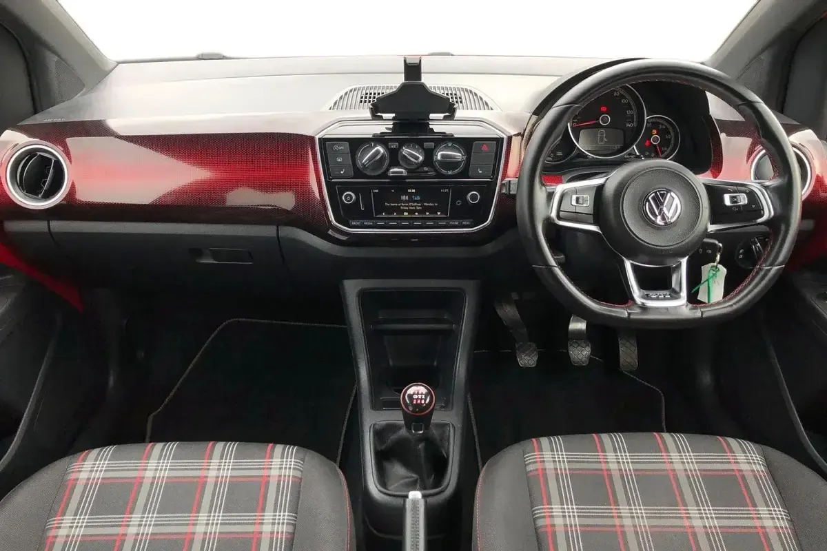 Begagnad VW up! GTI 115 HK (84 kW) 2018 Röd Halvkombi