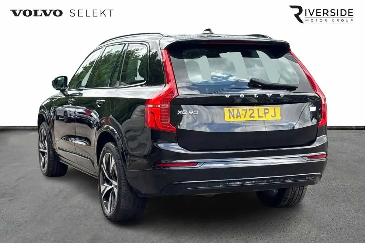 Used Volvo XC90 Plus 455 HP (334 kW) 2022 Onyx black SUV